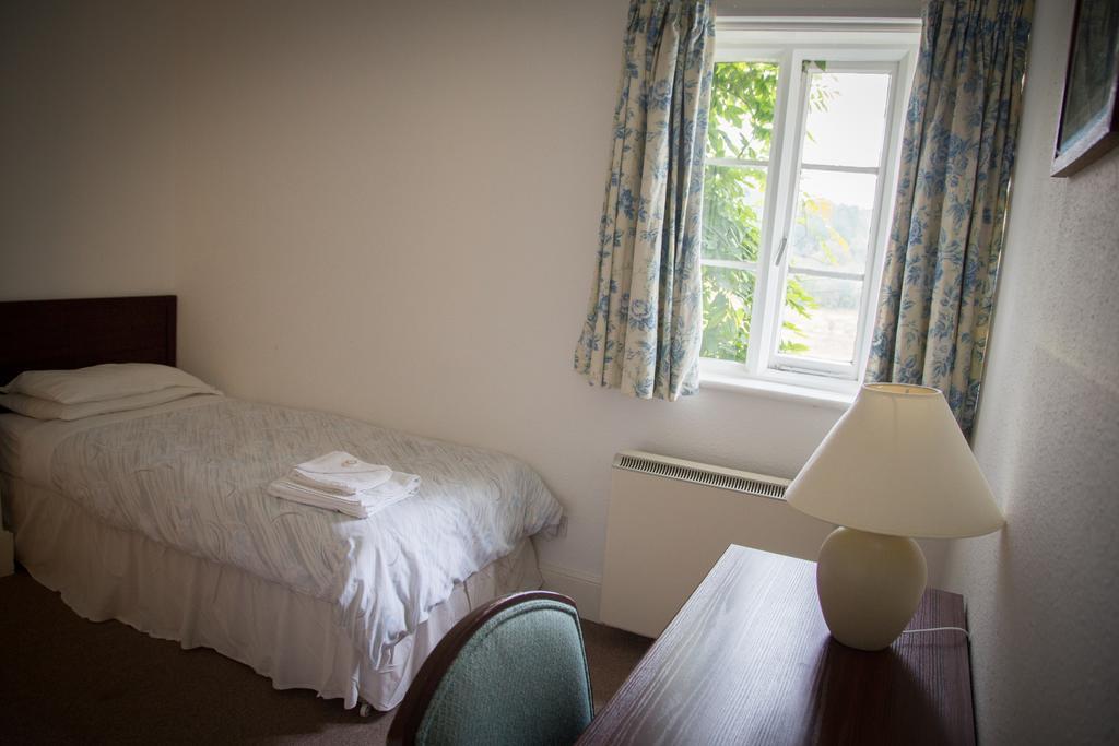 Gregynog Hall Guest House Tregynon Eksteriør bilde