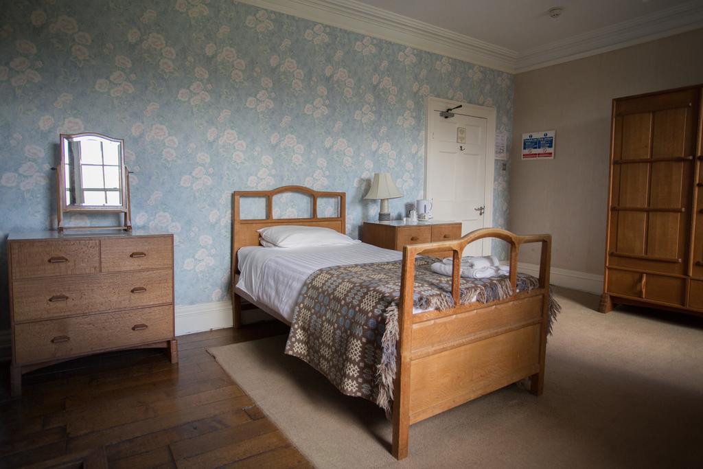 Gregynog Hall Guest House Tregynon Eksteriør bilde